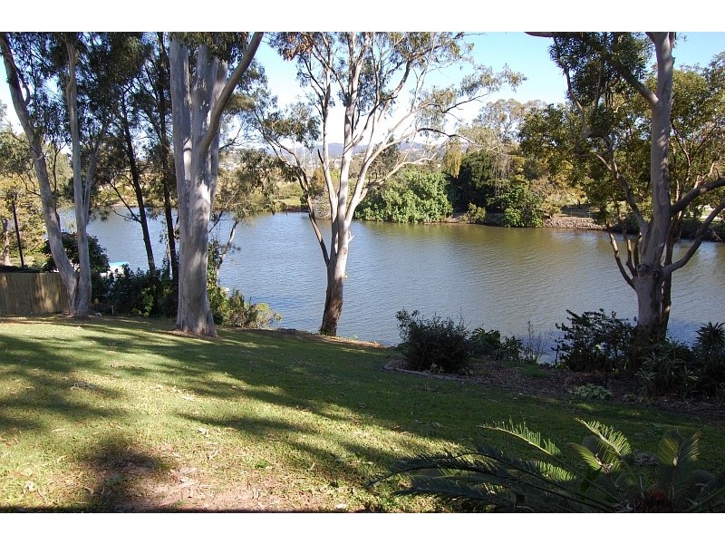 21 Bellara Street, Ashmore QLD 4214