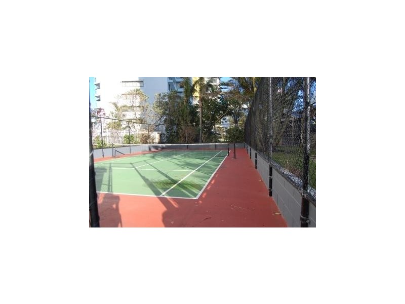 101/2-8 Albert Avenue, Broadbeach QLD 4218