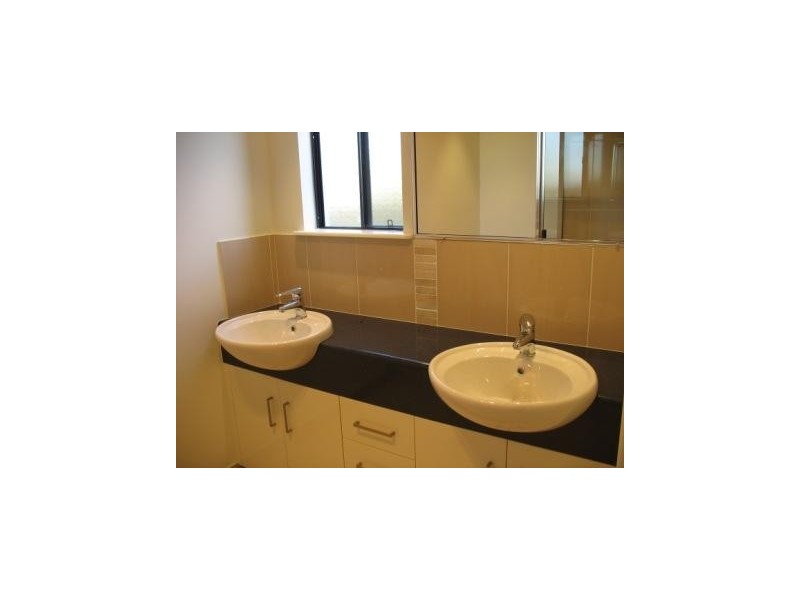 21 Churchill Avenue, Mackay QLD 4740