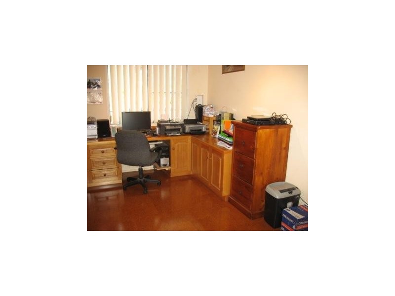 2 Andrew Milne Drive, Mackay QLD 4740