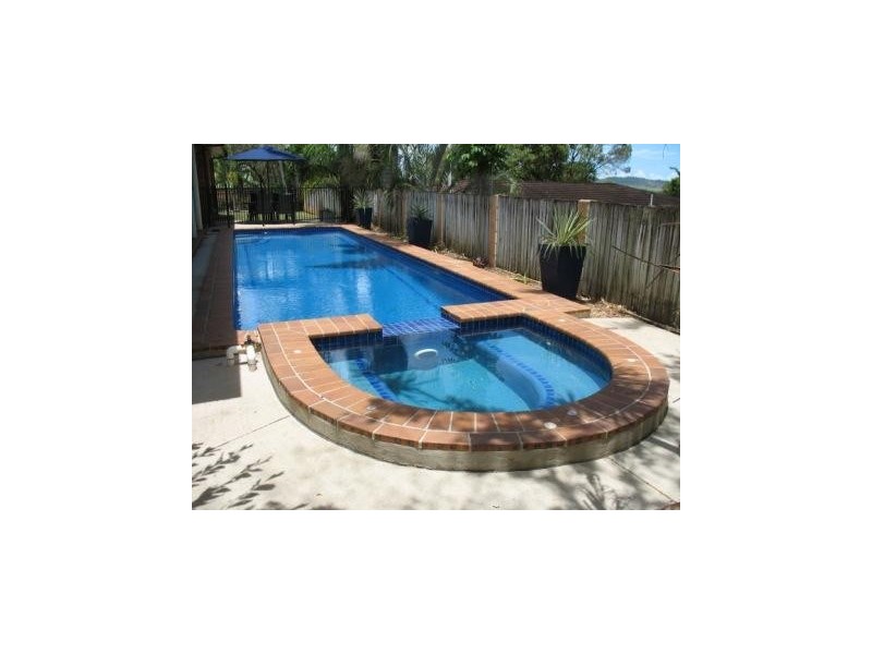 2 Andrew Milne Drive, Mackay QLD 4740