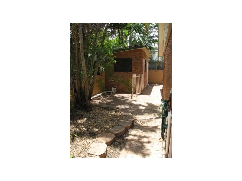 2 Andrew Milne Drive, Mackay QLD 4740