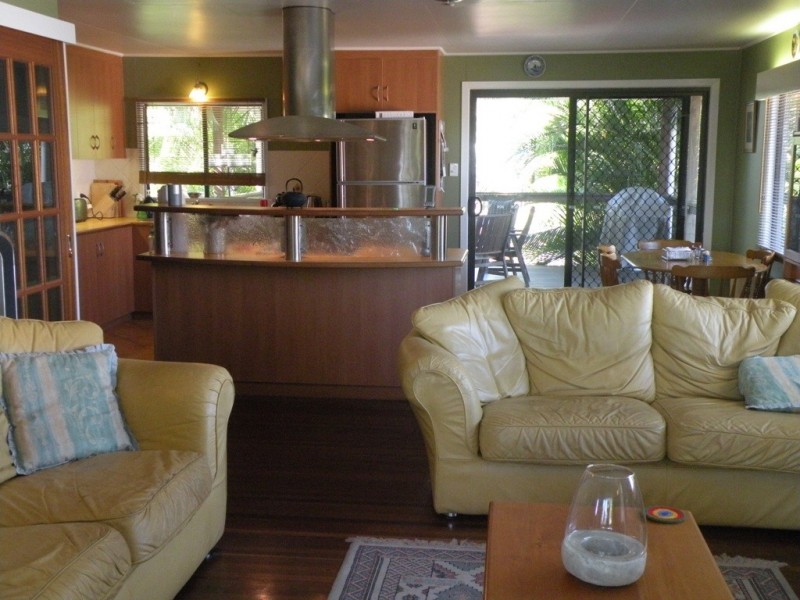 24 Roberts Avenue, North Mackay QLD 4740