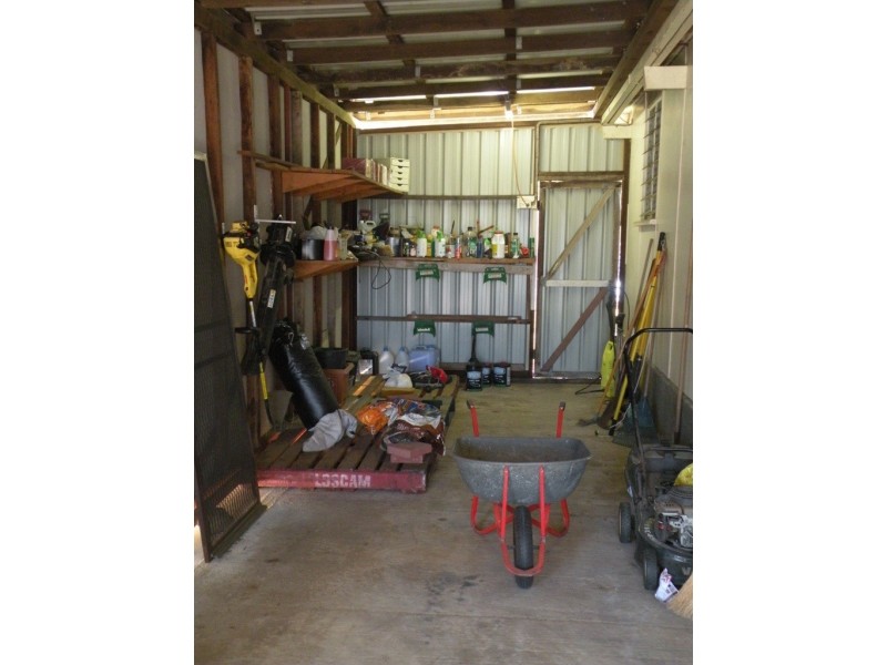 24 Roberts Avenue, North Mackay QLD 4740