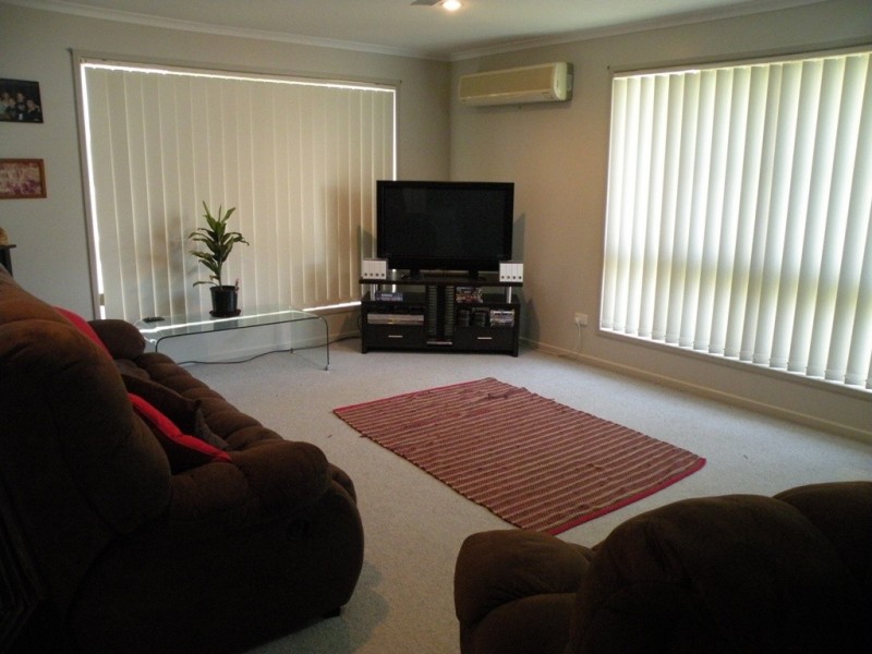 13 Kidston Avenue, Rural View QLD 4740