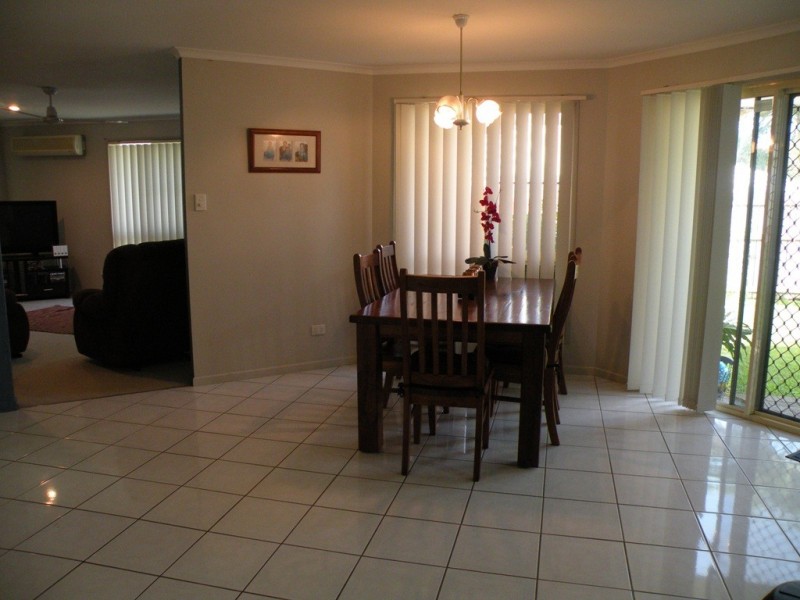 13 Kidston Avenue, Rural View QLD 4740