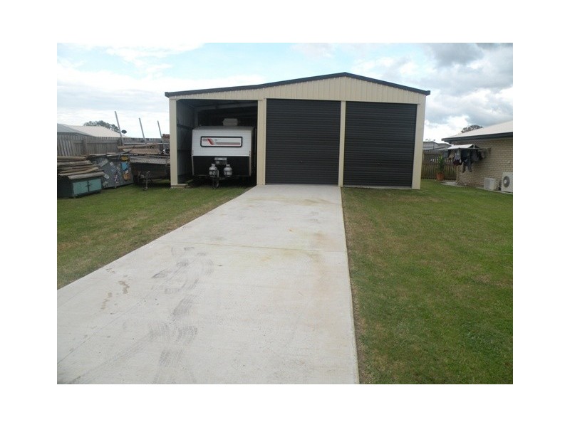 1 Armstrong Court, Marian QLD 4753