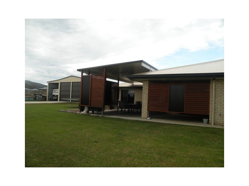 1 Armstrong Court, Marian QLD 4753