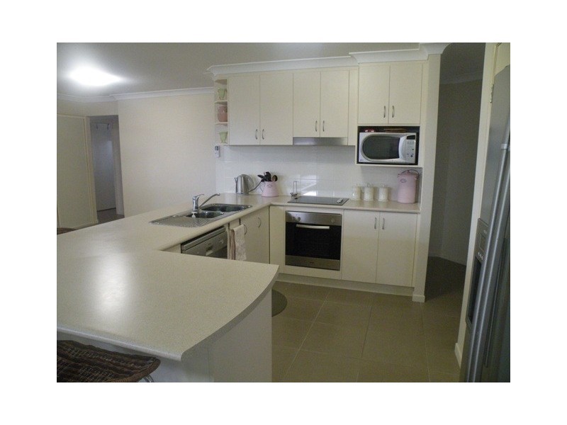 1 Armstrong Court, Marian QLD 4753