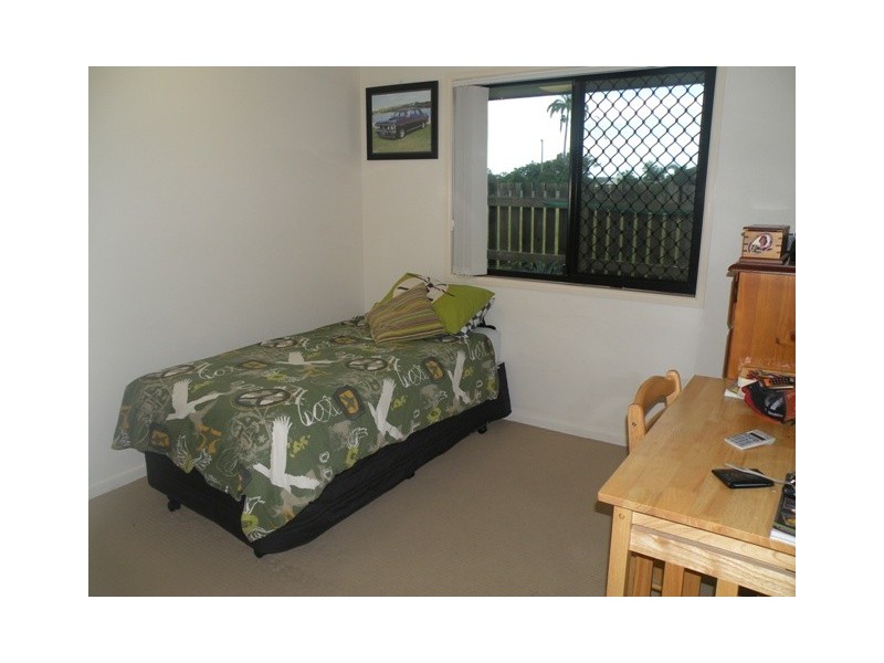 1 Armstrong Court, Marian QLD 4753