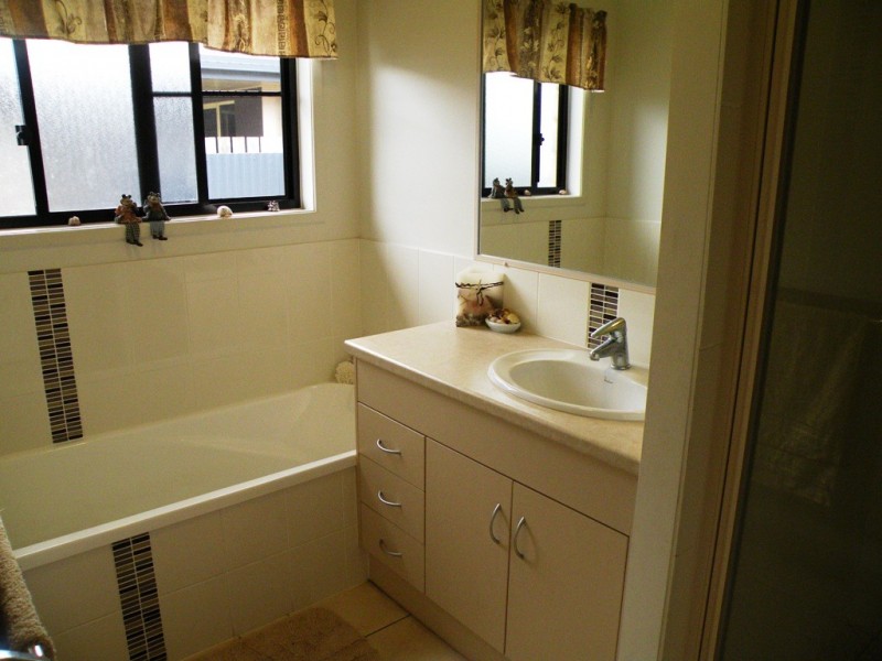 9 Peacock Place, Marian QLD 4753