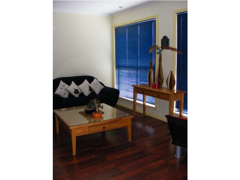 Cairnlea VIC 3023