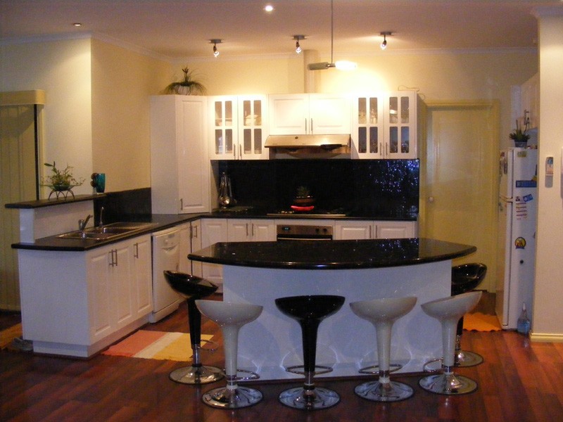 Cairnlea VIC 3023