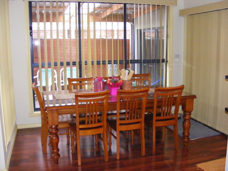 Cairnlea VIC 3023