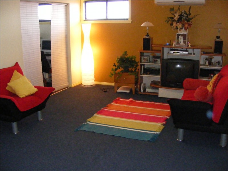 Cairnlea VIC 3023