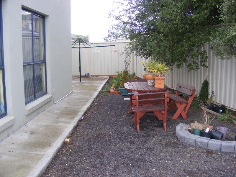 Cairnlea VIC 3023