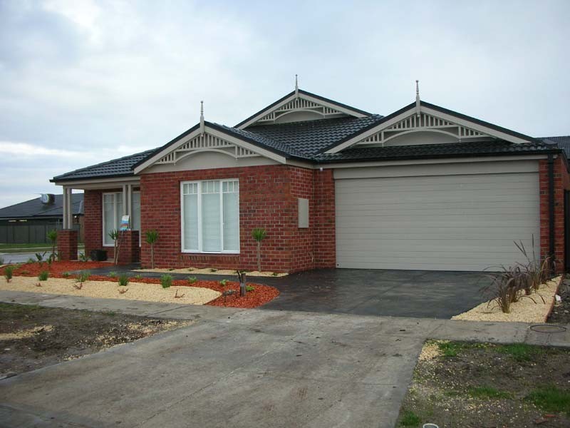 Roxburgh Park VIC 3064