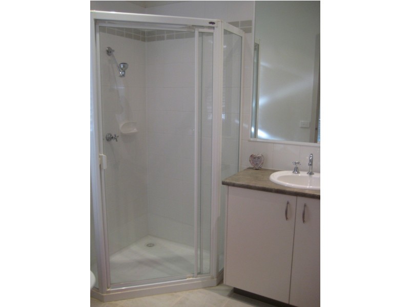 Taylors Hill VIC 3037