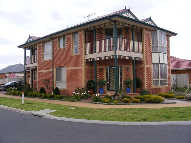 Caroline Springs VIC 3023