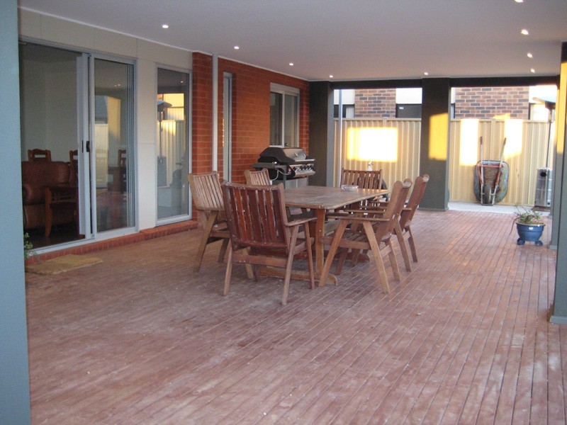 Caroline Springs VIC 3023