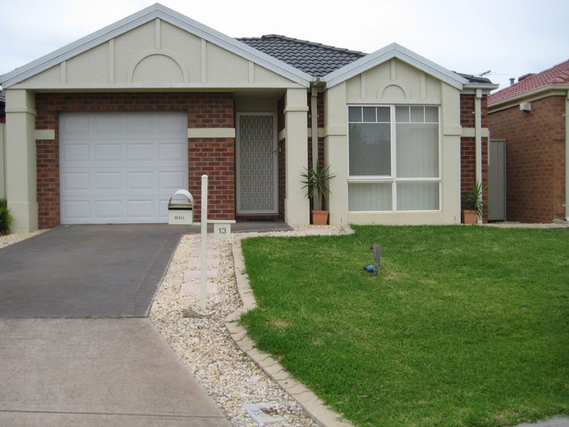 Caroline Springs VIC 3023