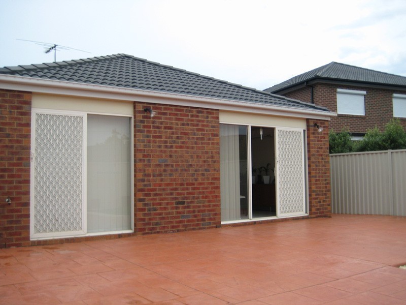 Caroline Springs VIC 3023
