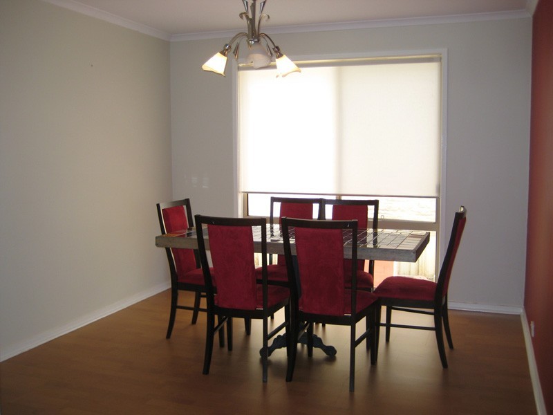 Caroline Springs VIC 3023