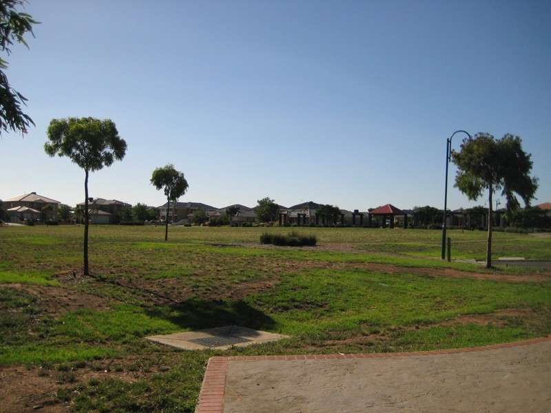 Taylors Hill VIC 3037