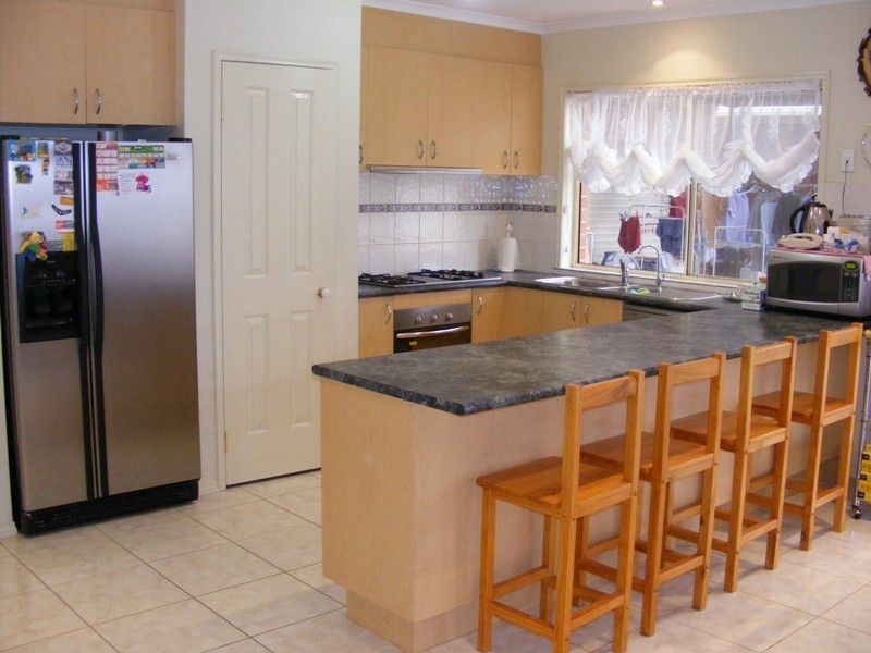 8 sedgefield terrace, Cairnlea VIC 3023