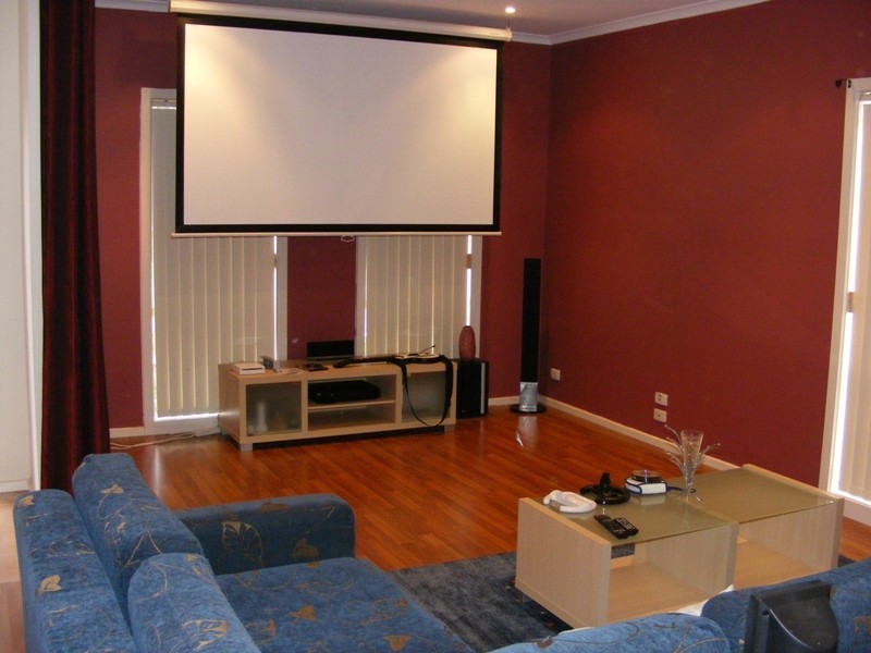 Taylors Hill VIC 3037