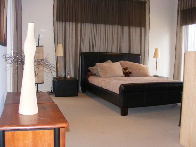 Taylors Hill VIC 3037