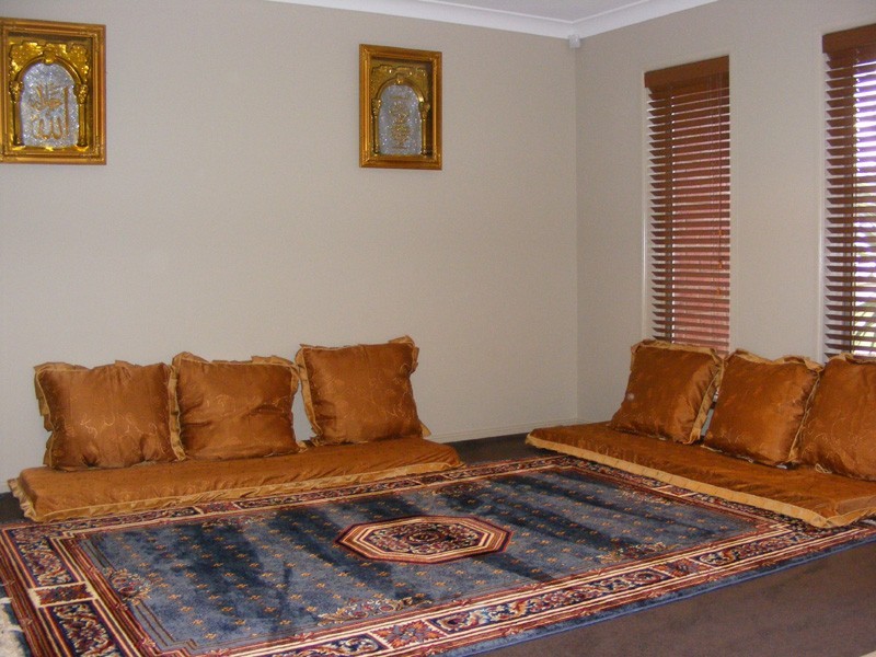 Taylors Hill VIC 3037