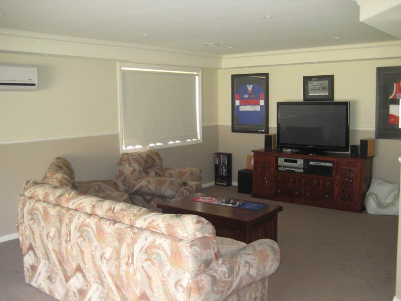 Taylors Hill VIC 3037