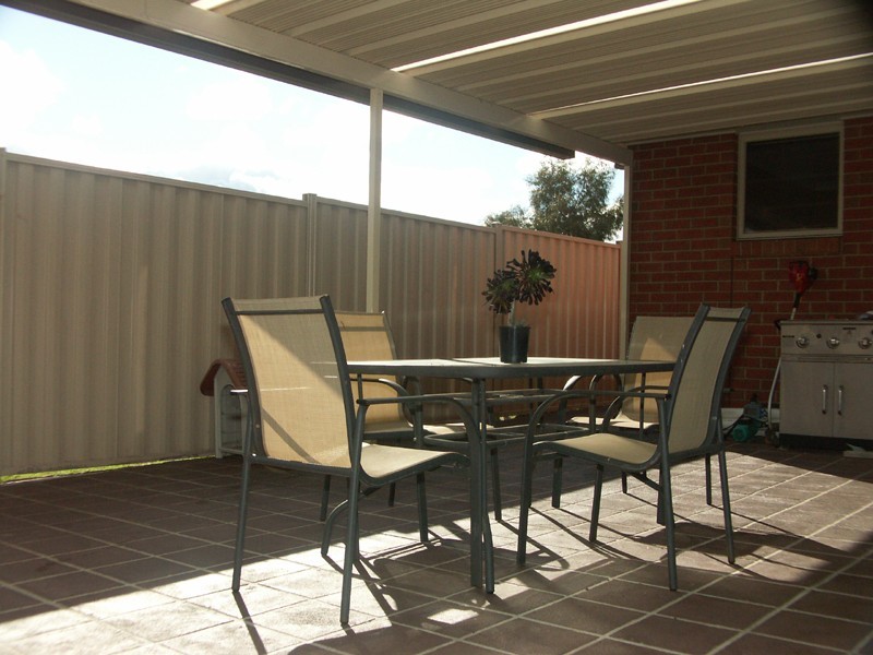Taylors Hill VIC 3037