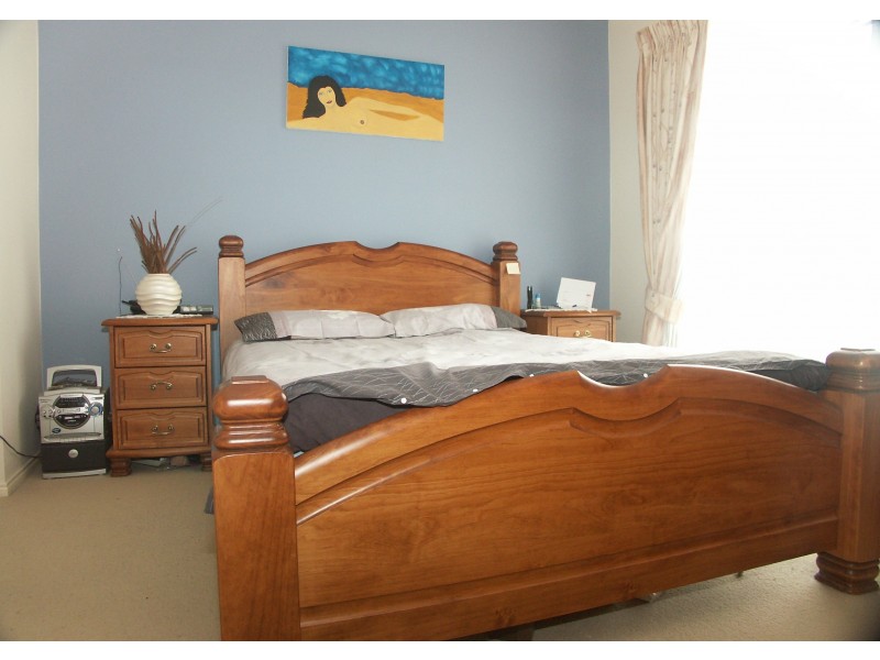 Taylors Hill VIC 3037