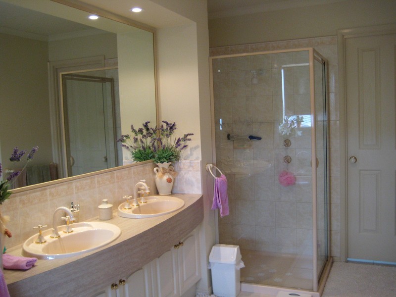 Taylors Lakes VIC 3038