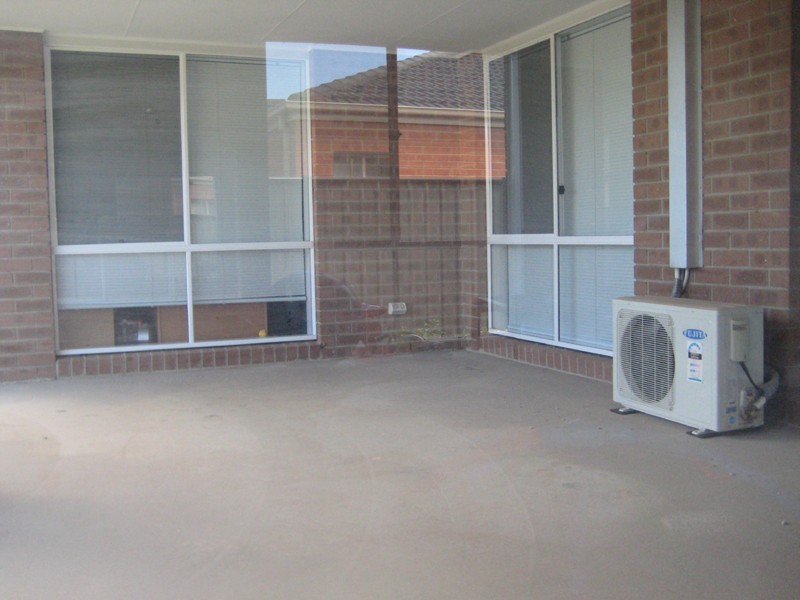 22 Niland Crescent, Point Cook VIC 3030