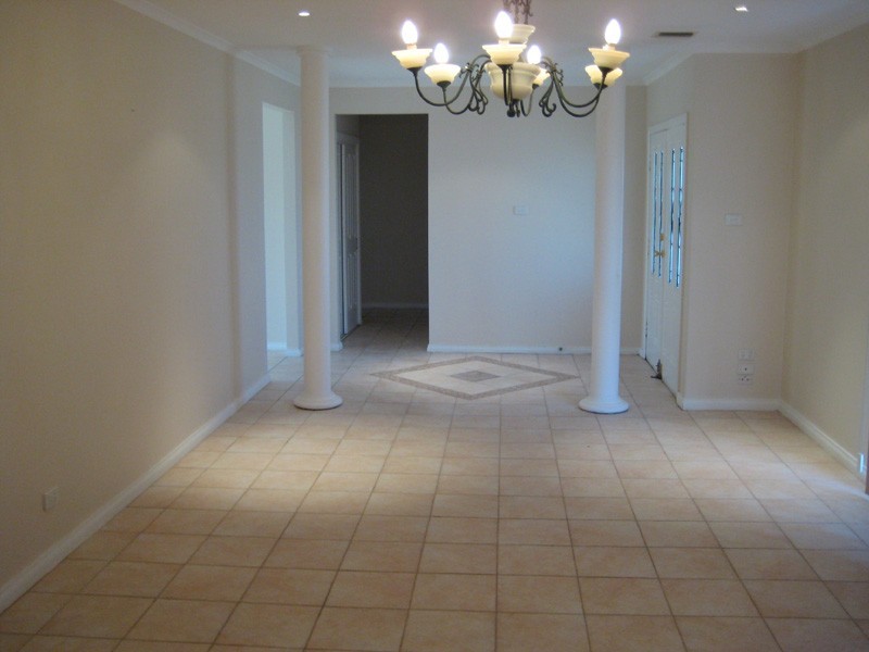 1 Silverwood Court, Hillside VIC 3037