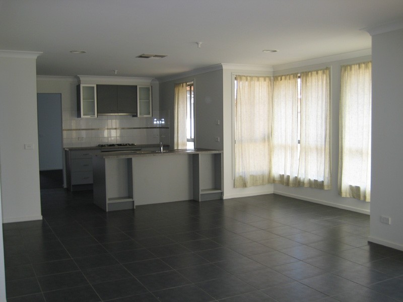 32 Wills Terrace, Burnside Heights VIC 3023