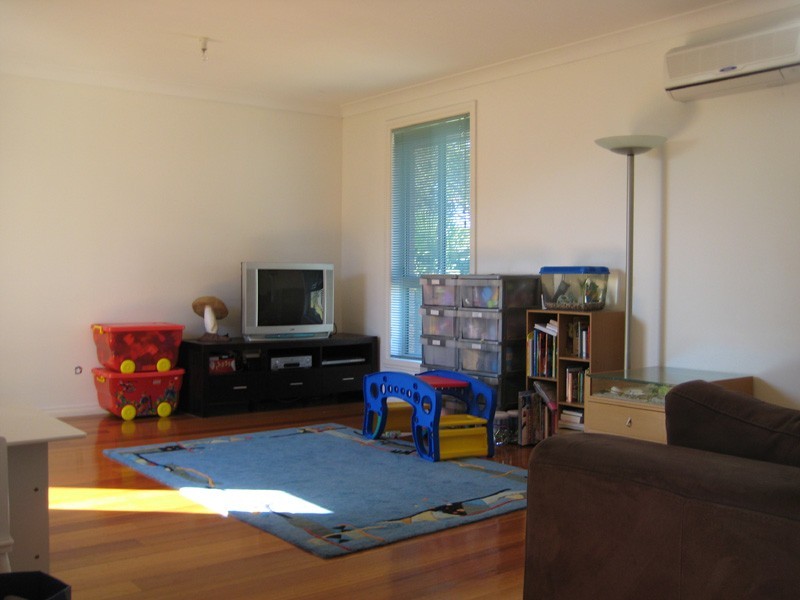 Taylors Hill VIC 3037