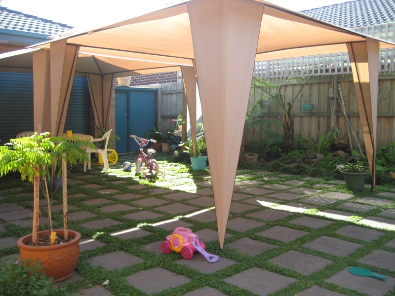 Taylors Hill VIC 3037