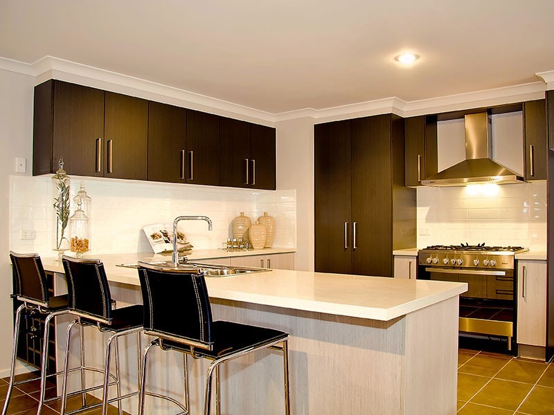 Taylors Hill VIC 3037