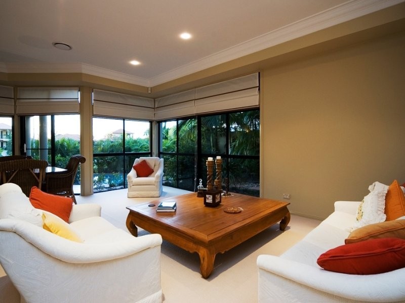 2125 Fernlea Close, Hope Island QLD 4212