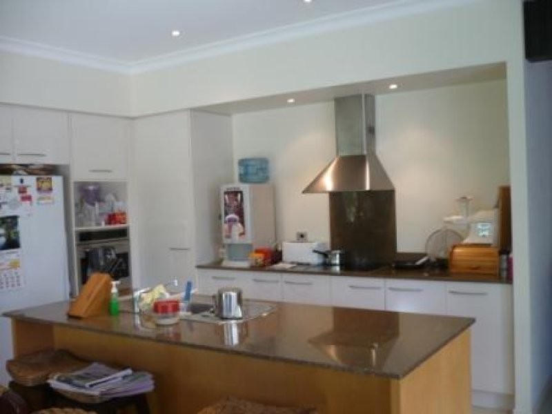 2035 Carlton Drive, Hope Island QLD 4212