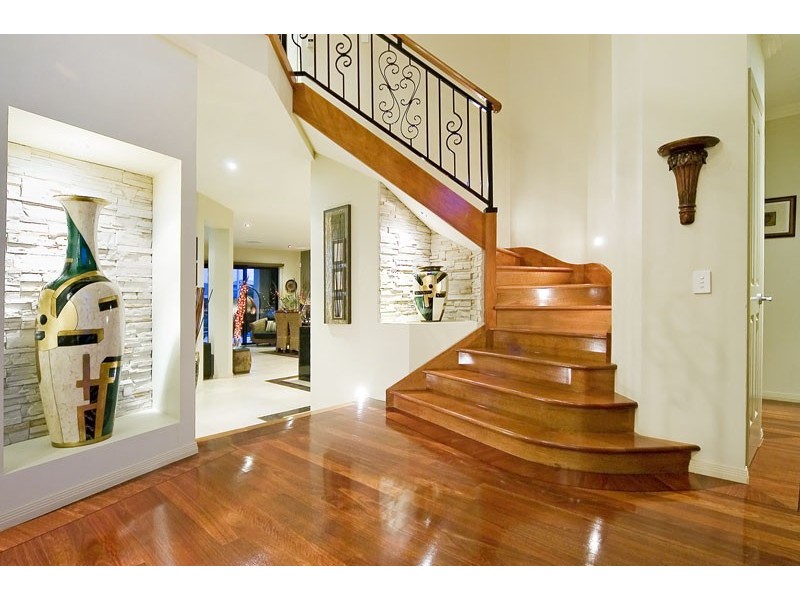 2315 Belmont Court, Hope Island QLD 4212