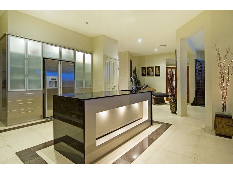 2315 Belmont Court, Hope Island QLD 4212