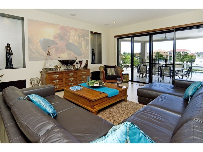 2315 Belmont Court, Hope Island QLD 4212