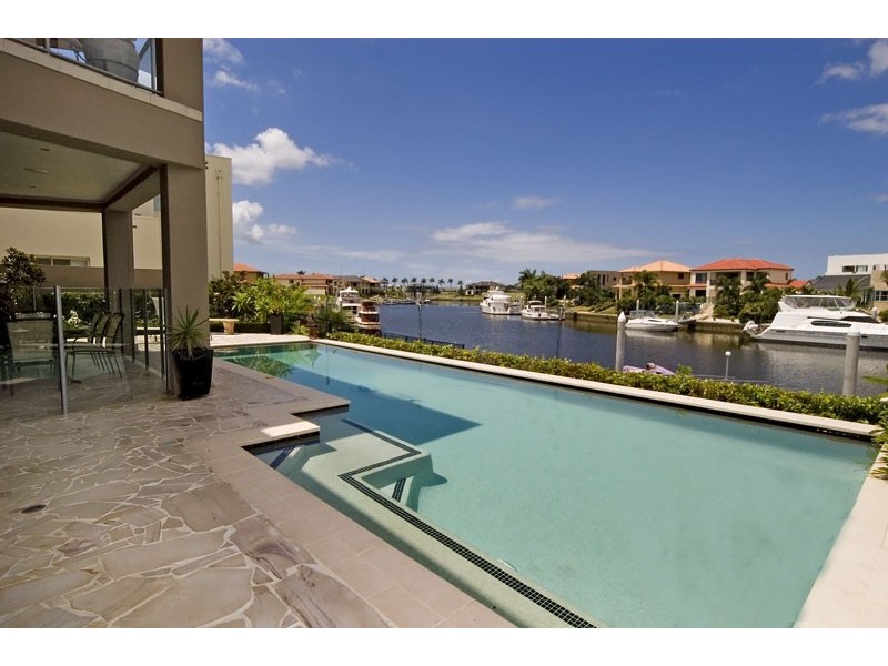 2315 Belmont Court, Hope Island QLD 4212