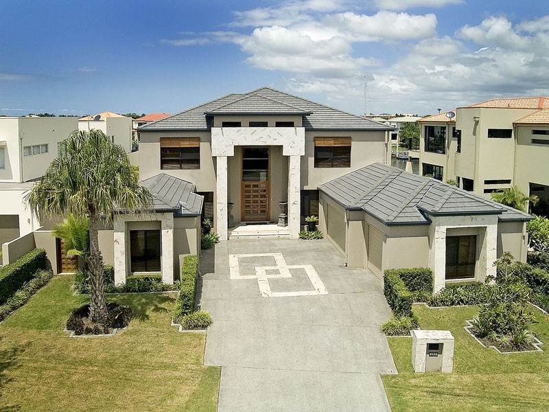 2315 Belmont Court, Hope Island QLD 4212