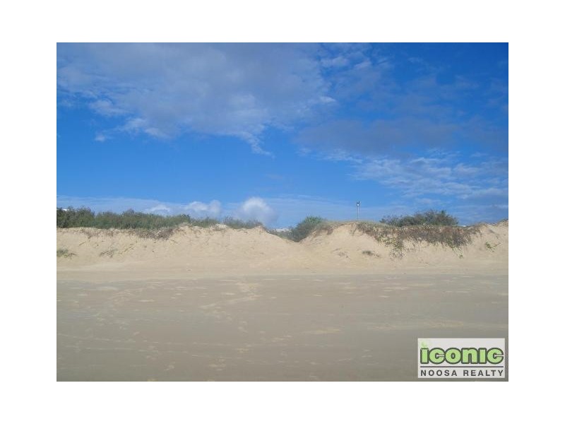 Castaways Beach QLD 4567